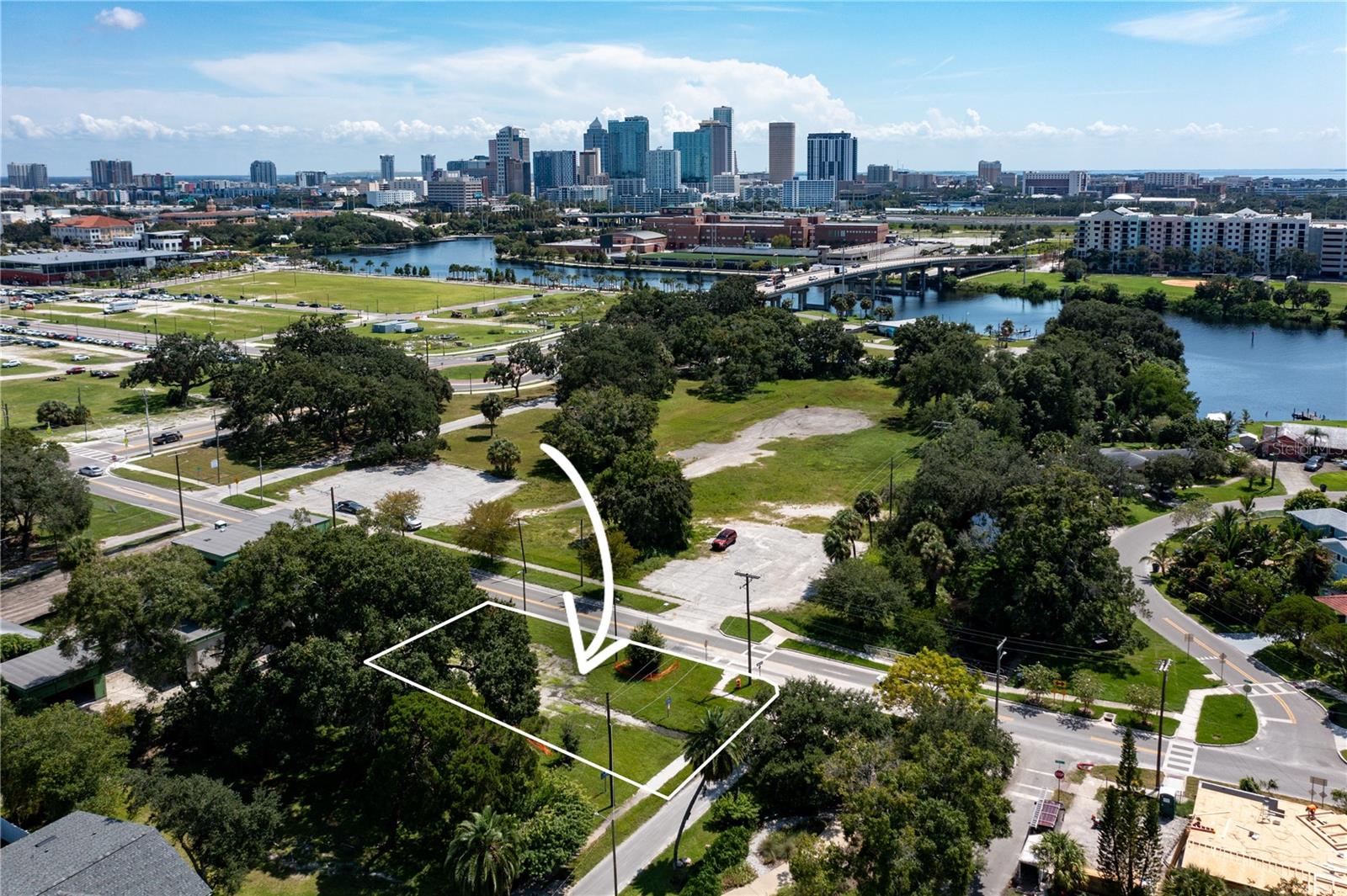 2201 N GLENWOOD DR, TAMPA, FL, 33602