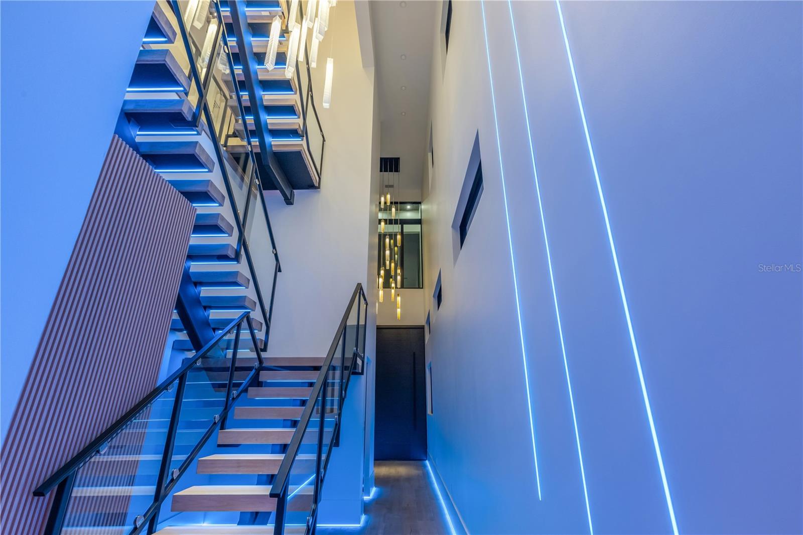 1194 N PENINSULA AVE, NEW SMYRNA BEACH, FL, 32169