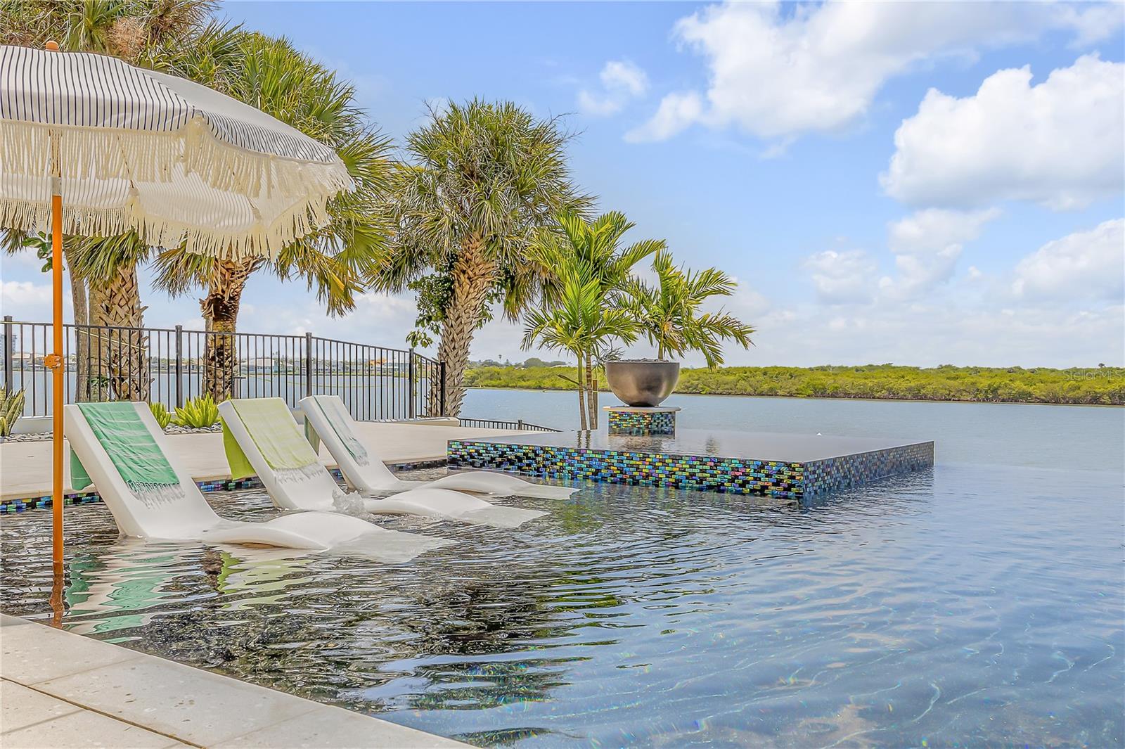 1194 N PENINSULA AVE, NEW SMYRNA BEACH, FL, 32169