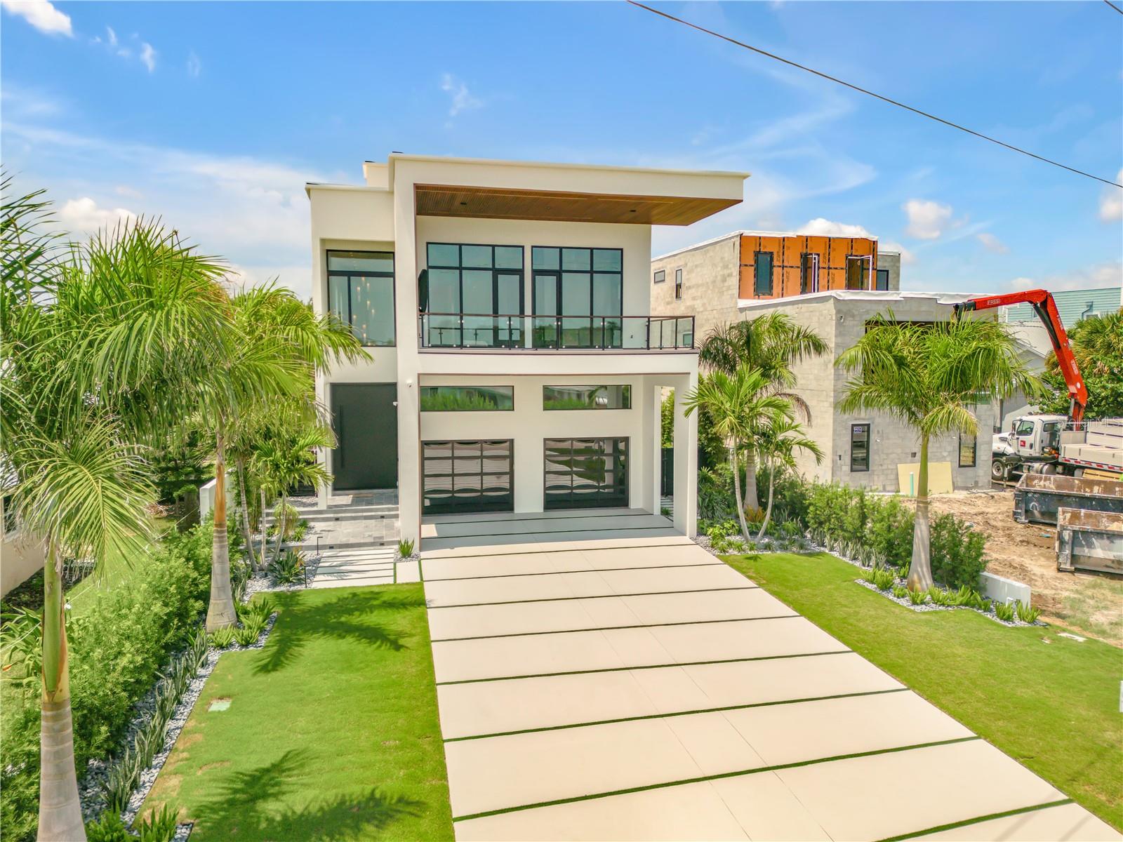 1194 N PENINSULA AVE, NEW SMYRNA BEACH, FL, 32169