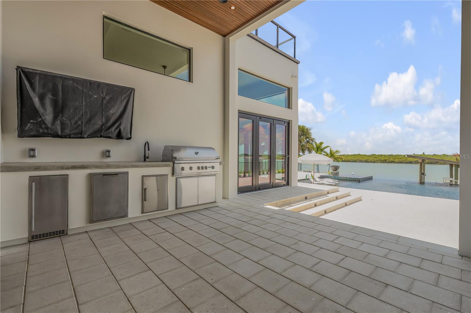 1194 N PENINSULA AVE, NEW SMYRNA BEACH, FL, 32169