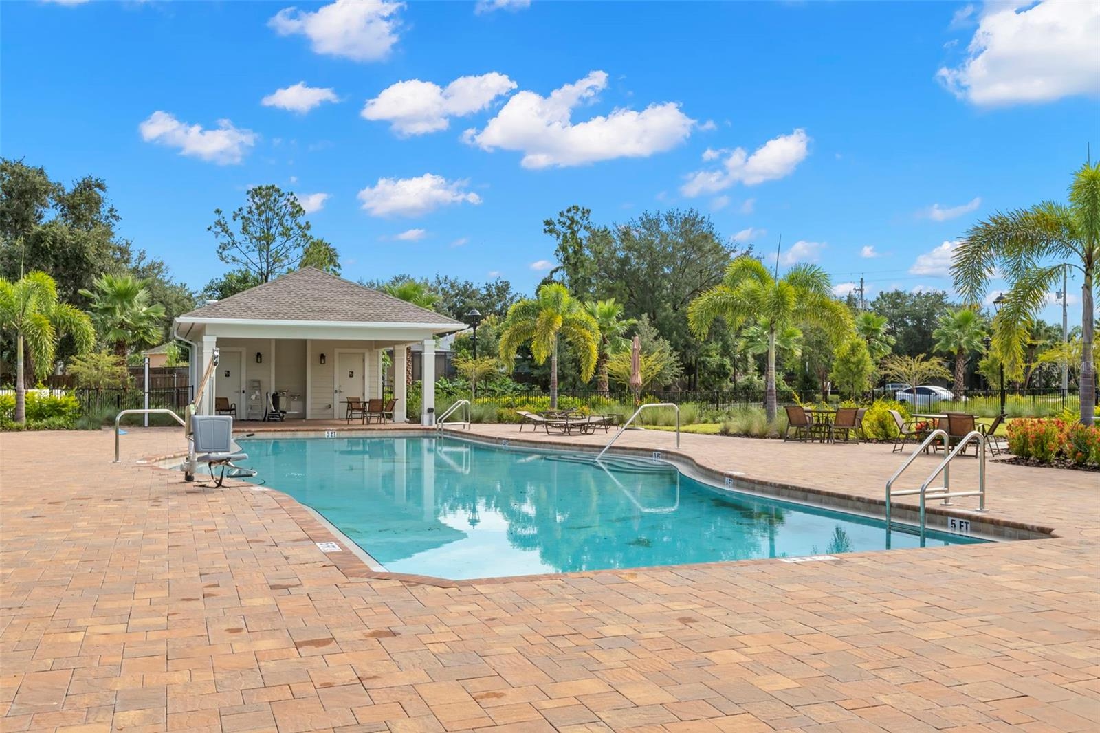 6926 SURREY OAK DR, APOLLO BEACH, FL, 33572