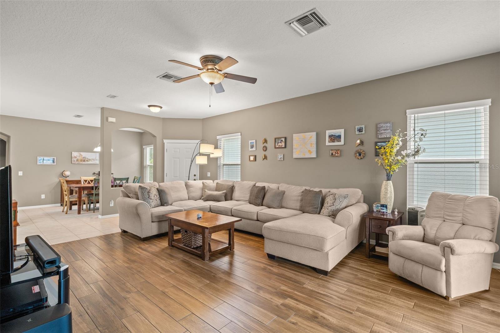 6926 SURREY OAK DR, APOLLO BEACH, FL, 33572