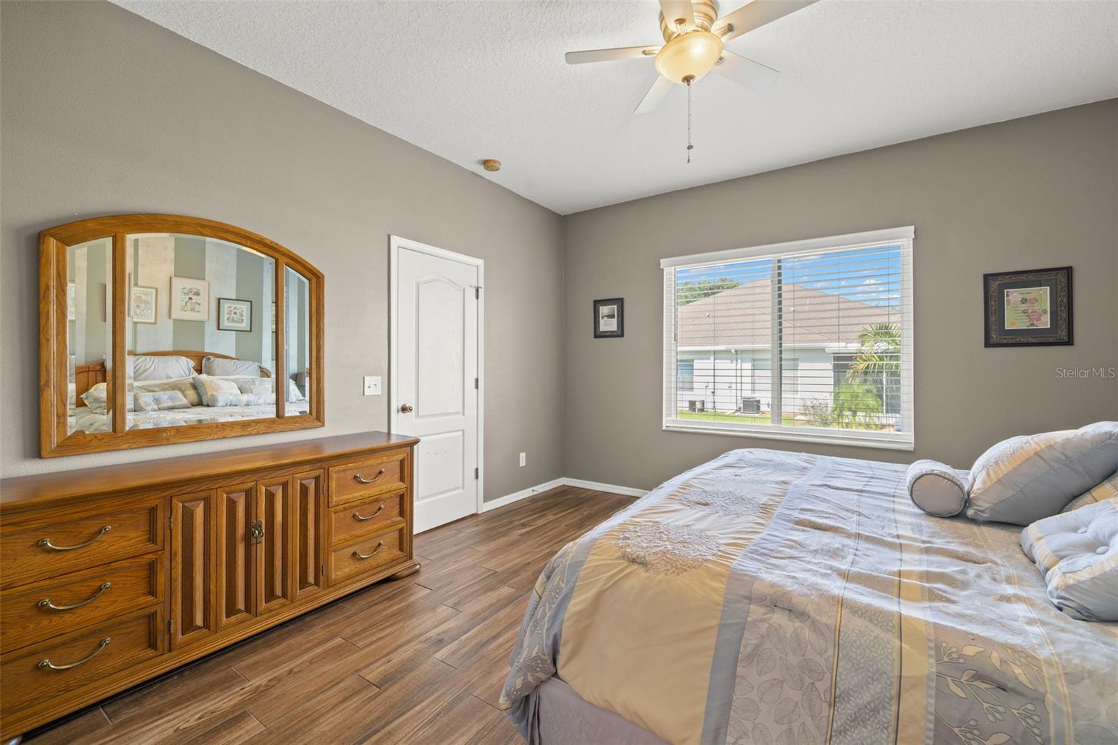 6926 SURREY OAK DR, APOLLO BEACH, FL, 33572
