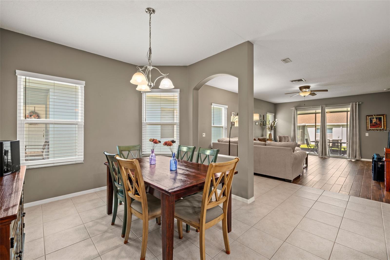 6926 SURREY OAK DR, APOLLO BEACH, FL, 33572