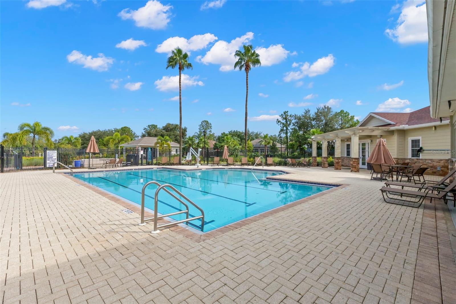 6926 SURREY OAK DR, APOLLO BEACH, FL, 33572