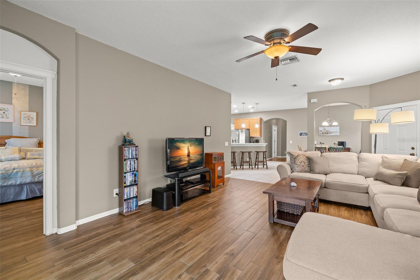 6926 SURREY OAK DR, APOLLO BEACH, FL, 33572