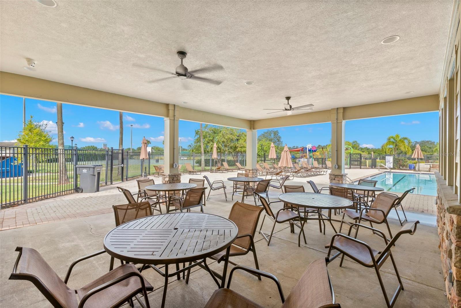 6926 SURREY OAK DR, APOLLO BEACH, FL, 33572