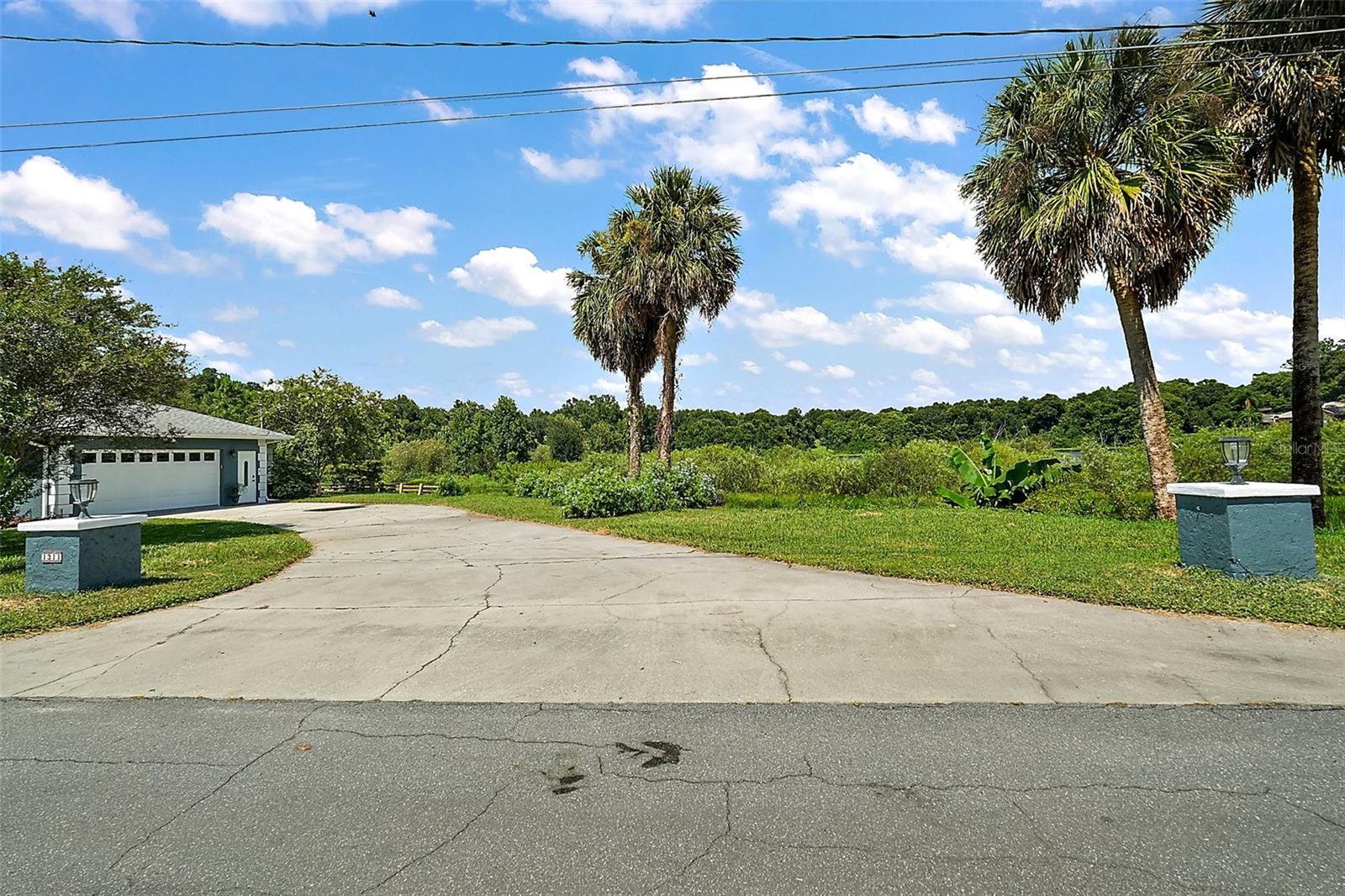 1311 E 5TH AVE, MOUNT DORA, FL, 32757