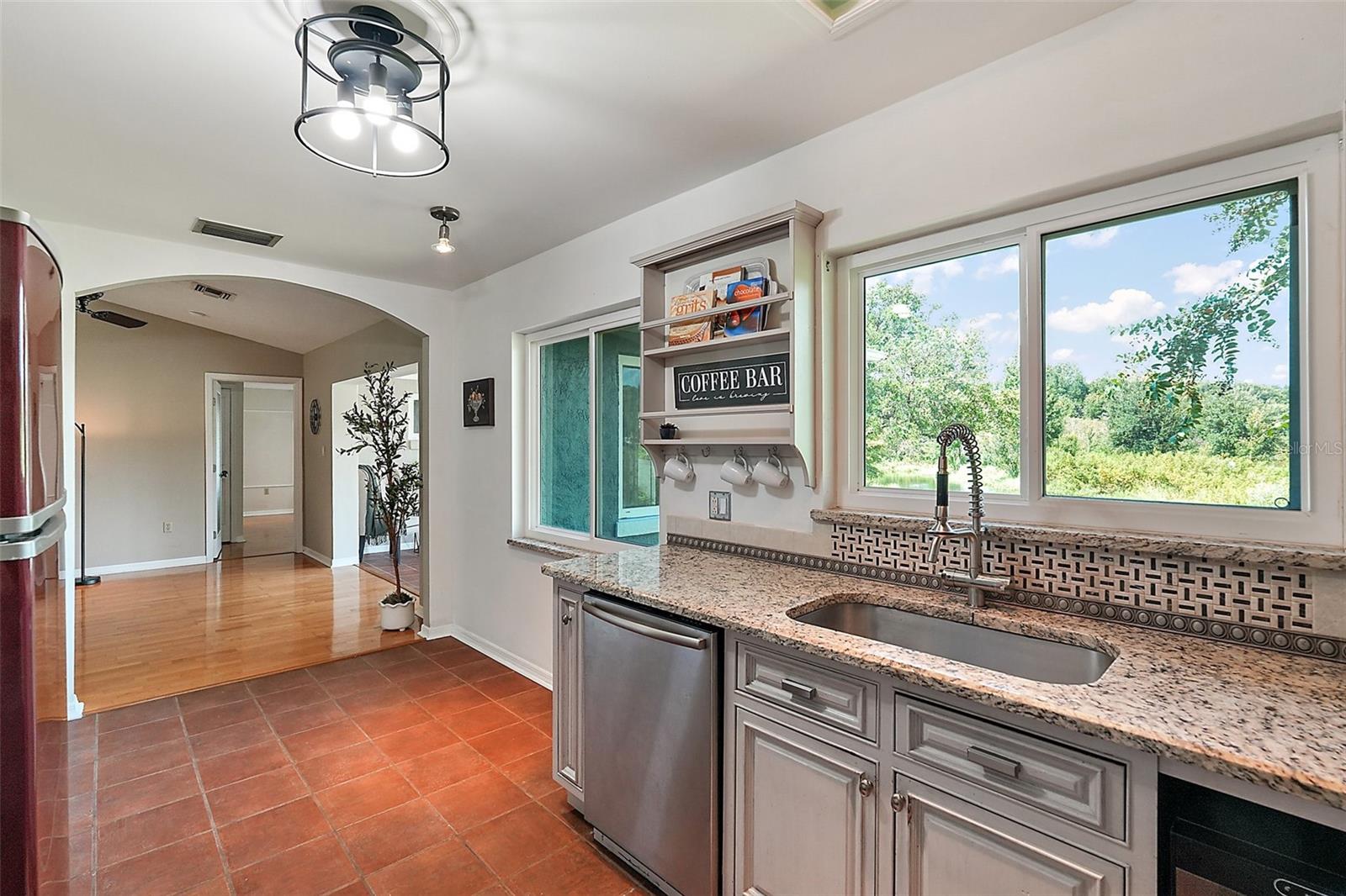 1311 E 5TH AVE, MOUNT DORA, FL, 32757