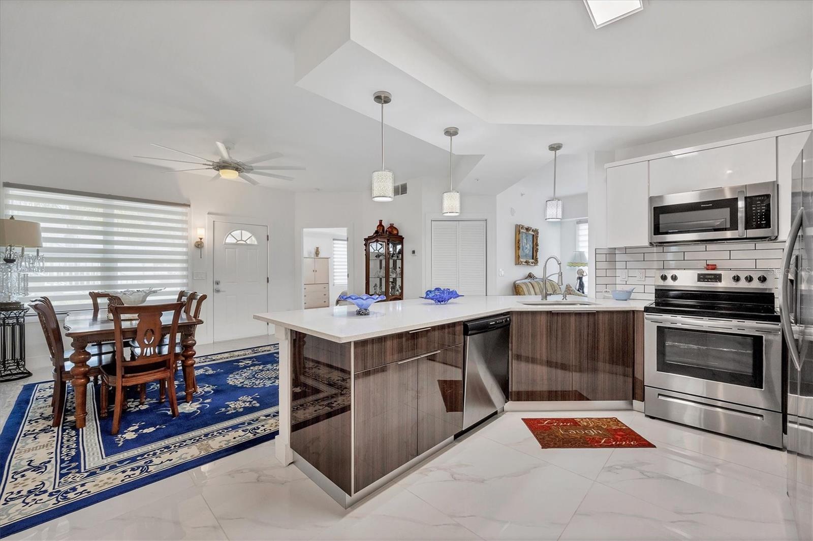 200 GARDENS EDGE DR #213, VENICE, FL, 34285