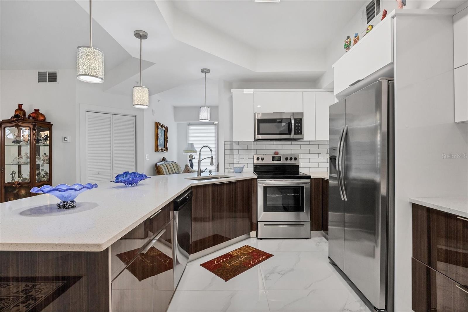 200 GARDENS EDGE DR #213, VENICE, FL, 34285