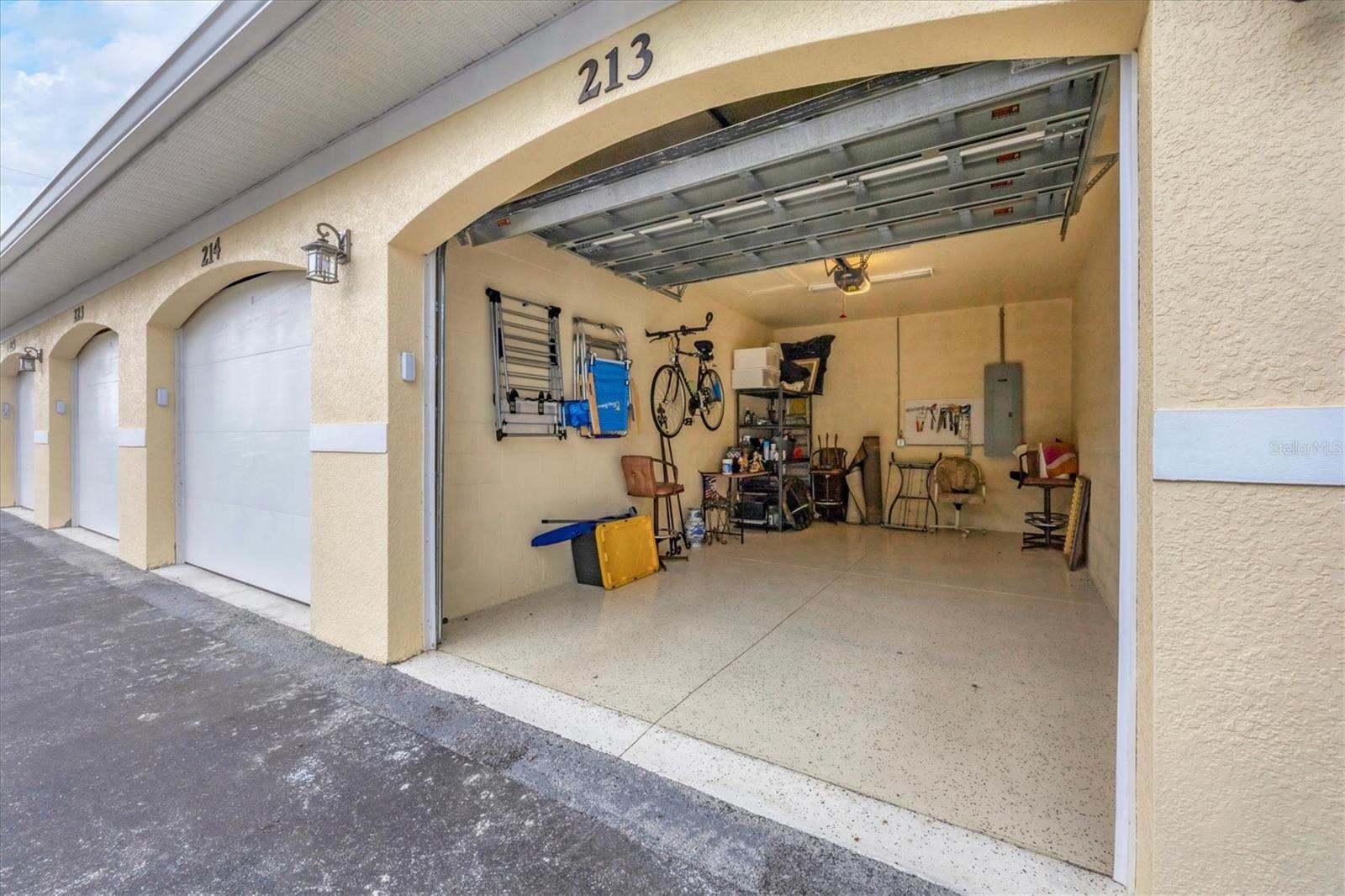 200 GARDENS EDGE DR #213, VENICE, FL, 34285