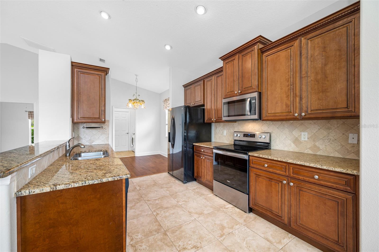 1008 BLUE HERON WAY, TARPON SPRINGS, FL, 34689