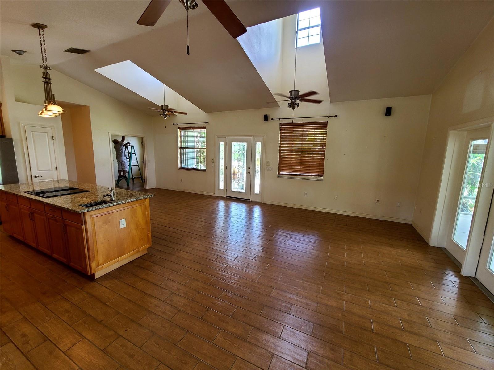 1211 CR 436, LAKE PANASOFFKEE, FL, 33538