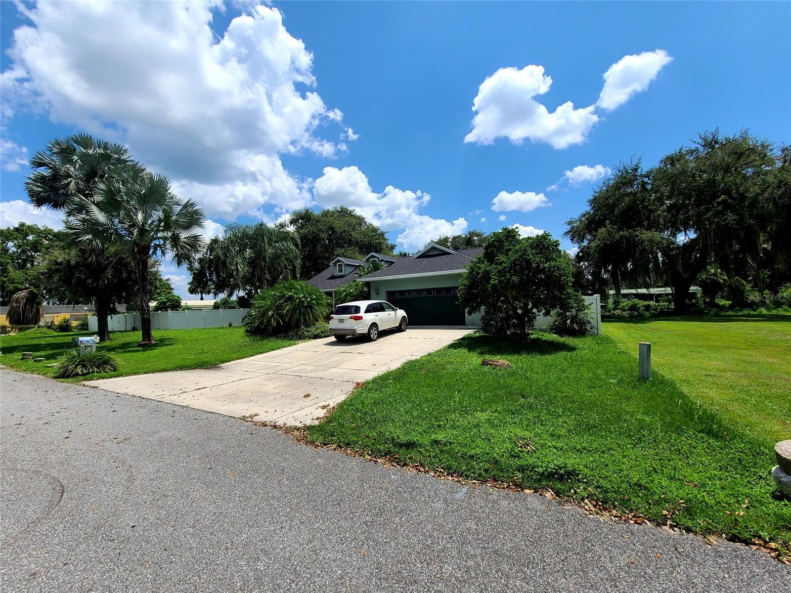 1211 CR 436, LAKE PANASOFFKEE, FL, 33538