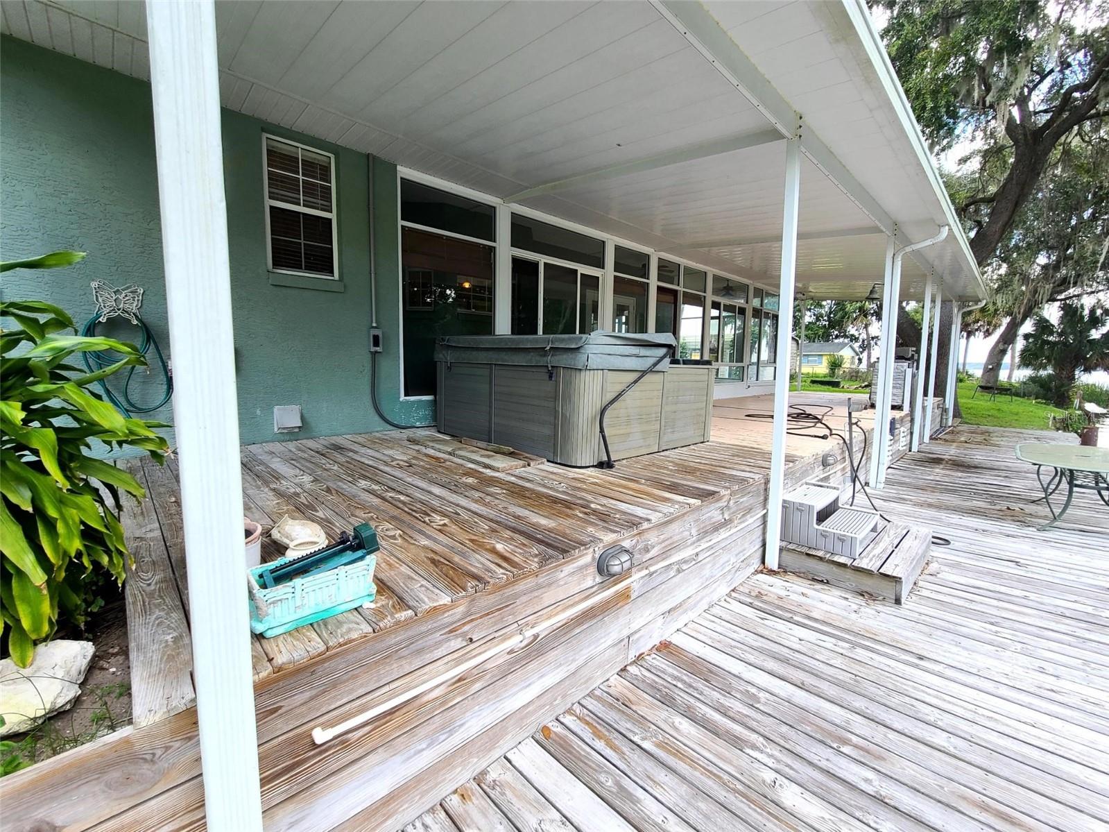 1211 CR 436, LAKE PANASOFFKEE, FL, 33538