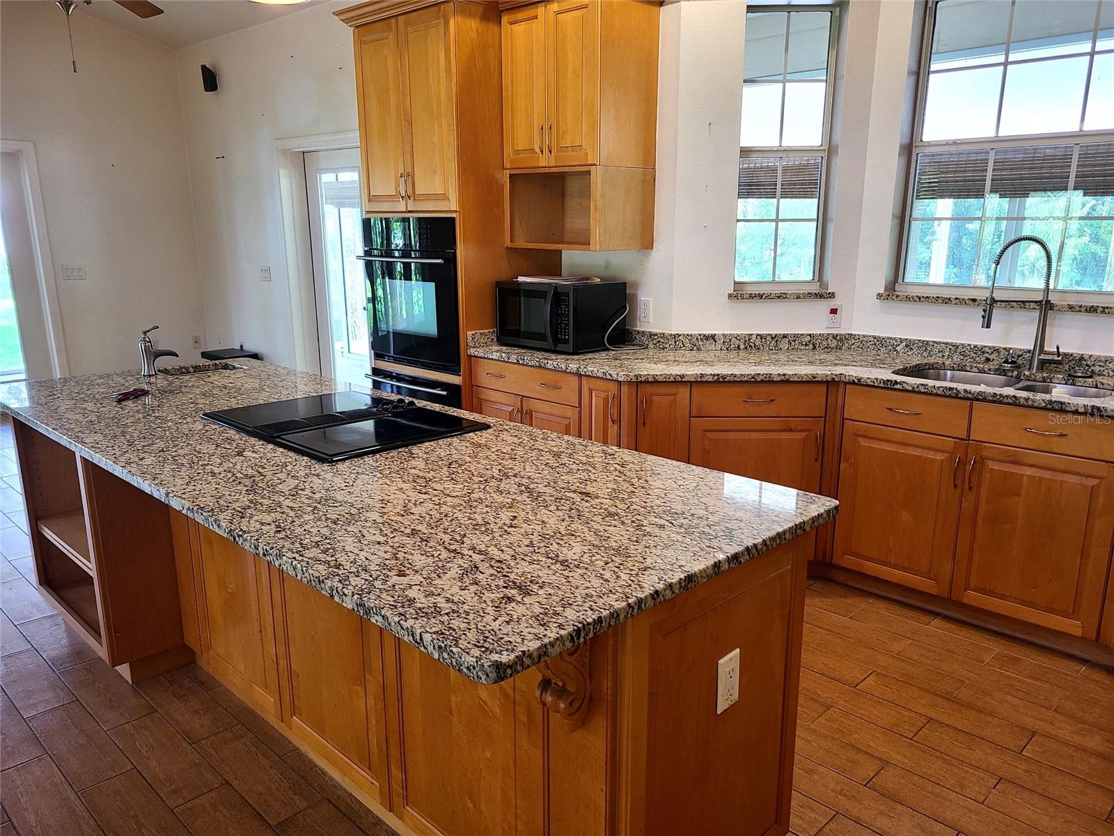 1211 CR 436, LAKE PANASOFFKEE, FL, 33538