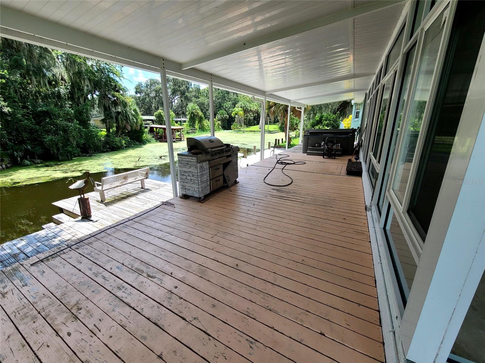 1211 CR 436, LAKE PANASOFFKEE, FL, 33538