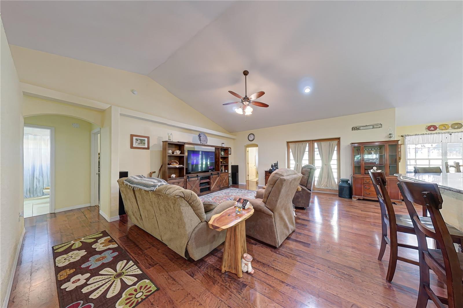 6500 NE 32ND PL, HIGH SPRINGS, FL, 32643