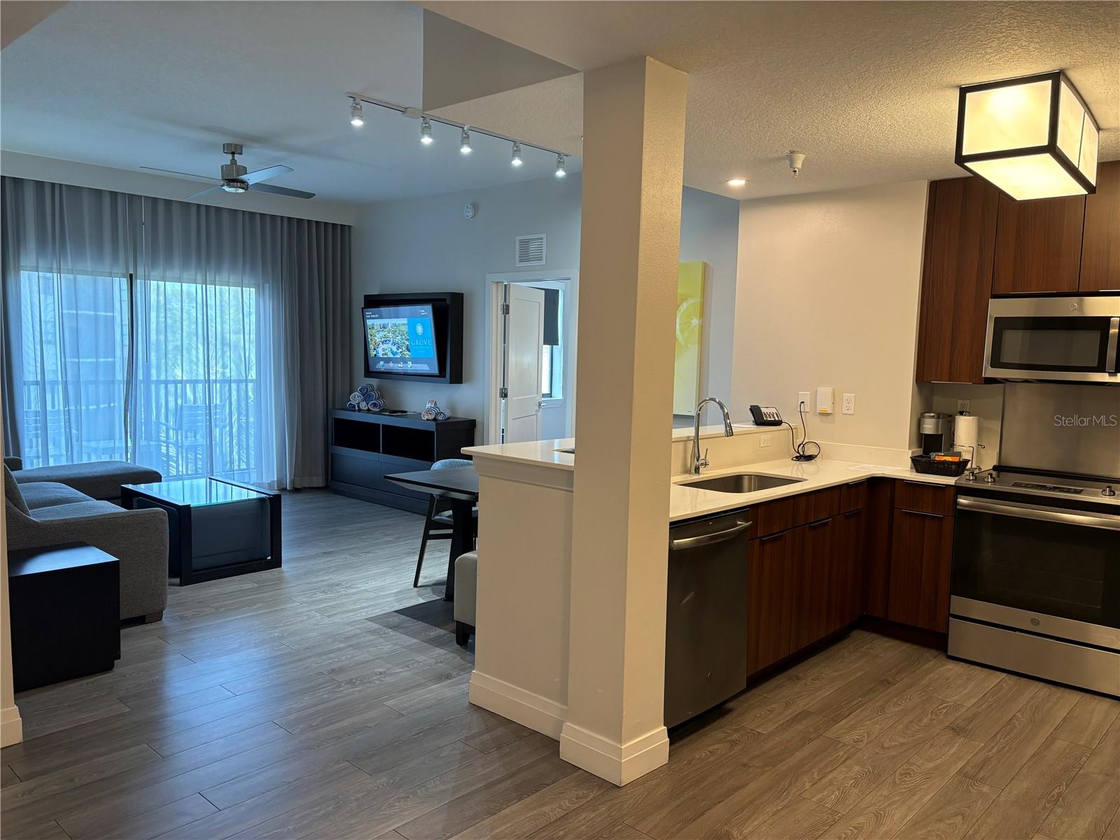 14501 GROVE RESORT AVE #2411, WINTER GARDEN, FL, 34787