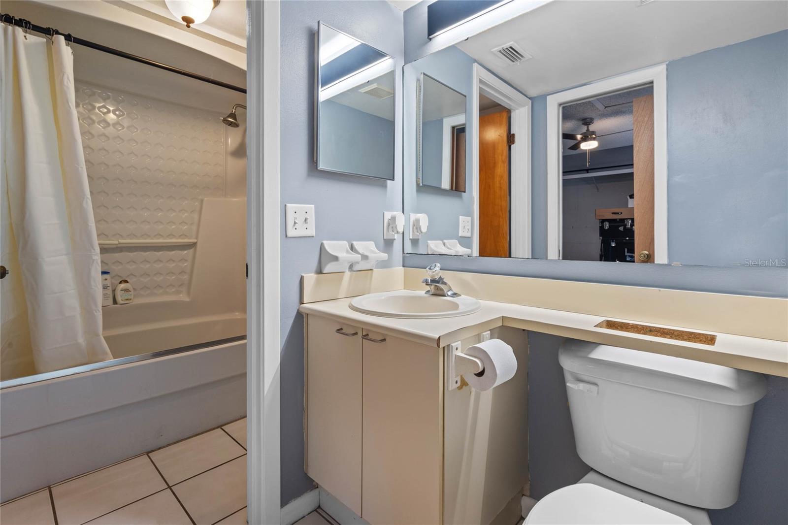101 N HILL AVE #4, DELAND, FL, 32724