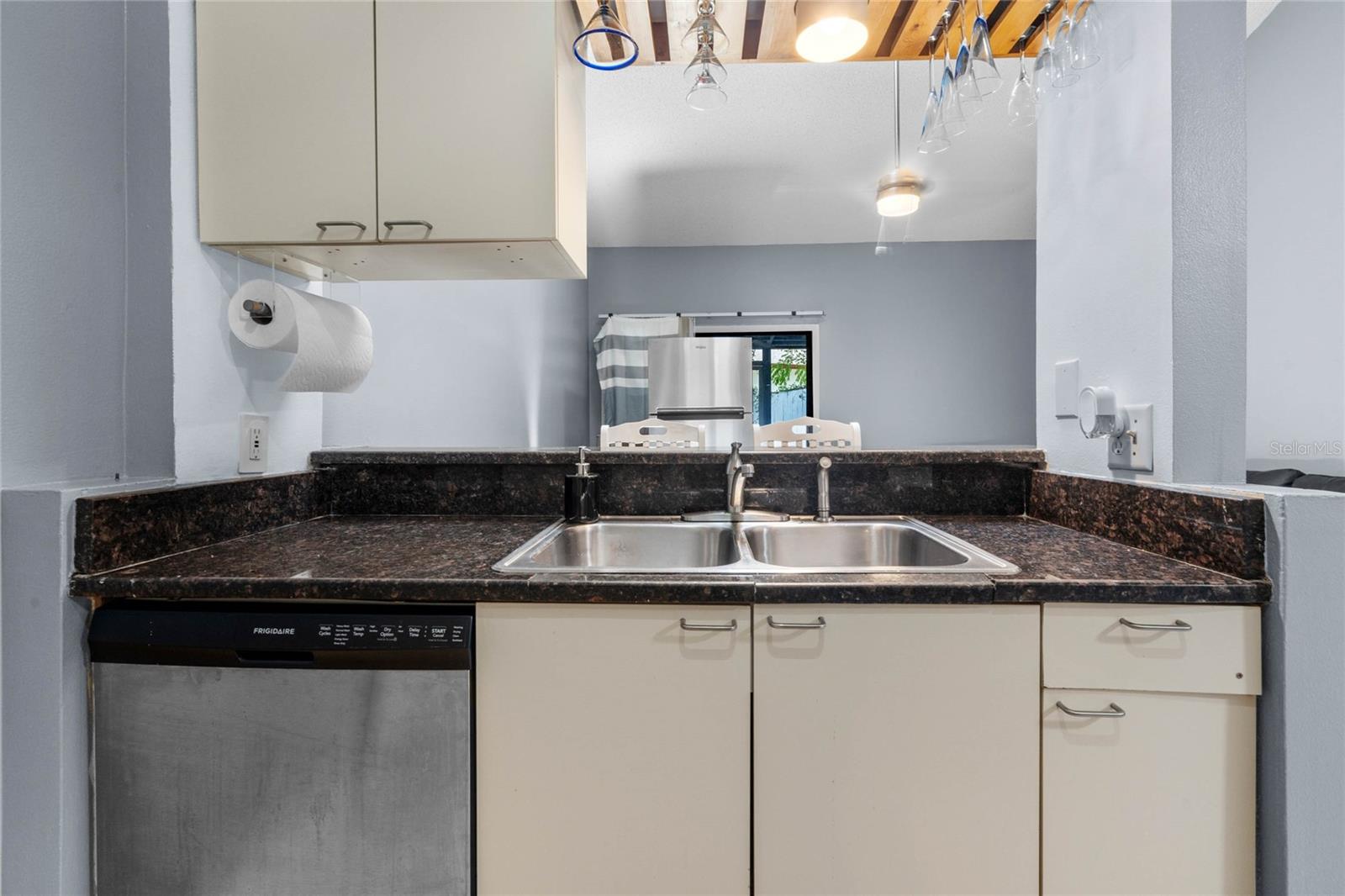 101 N HILL AVE #4, DELAND, FL, 32724