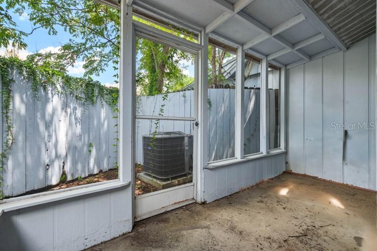 101 N HILL AVE #4, DELAND, FL, 32724