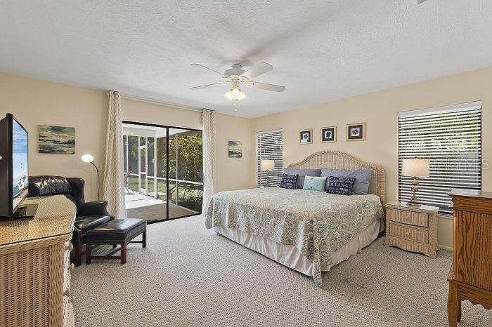 1895 BUCCANEER CIR, SARASOTA, FL, 34231