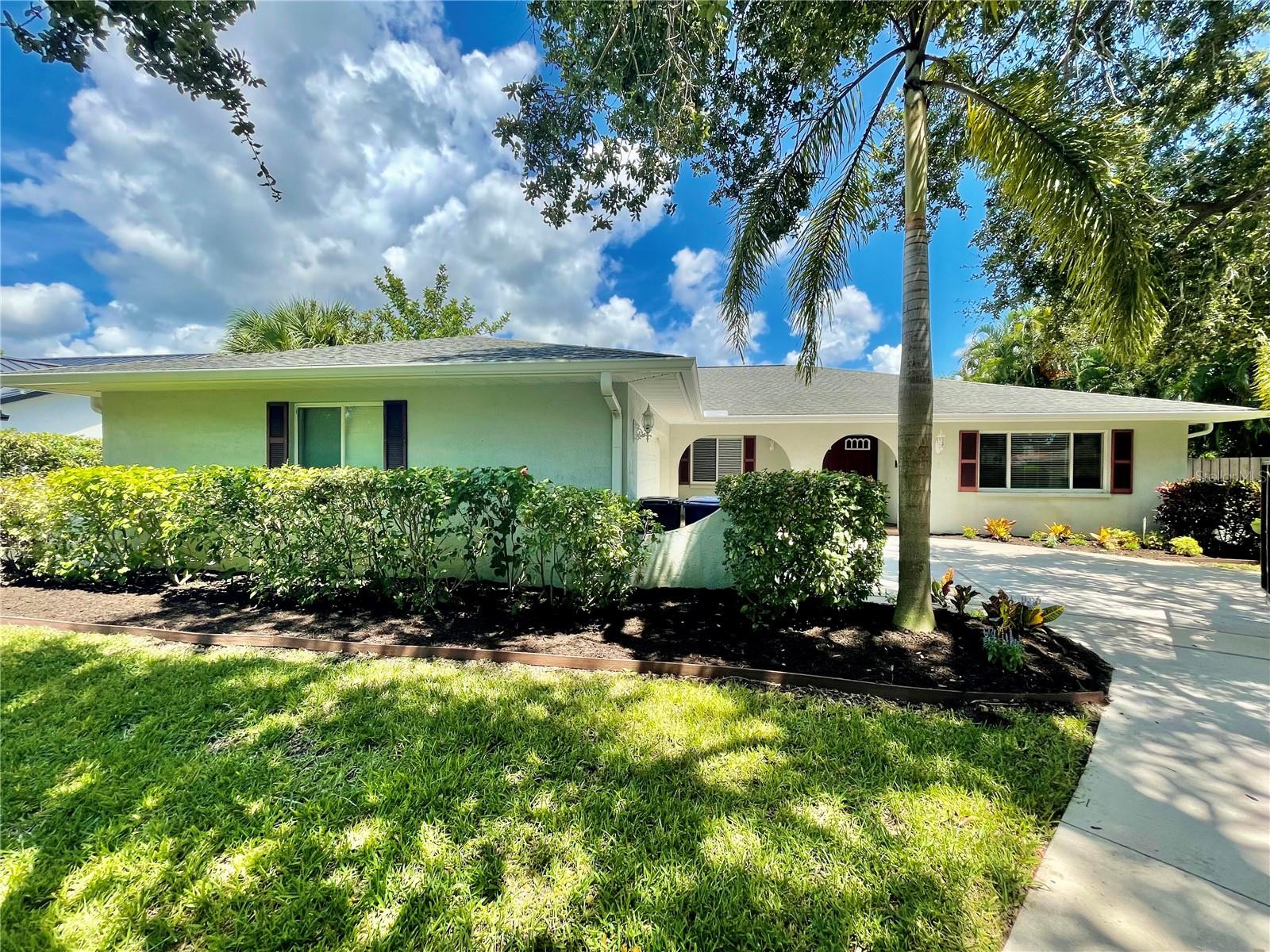 1895 BUCCANEER CIR, SARASOTA, FL, 34231
