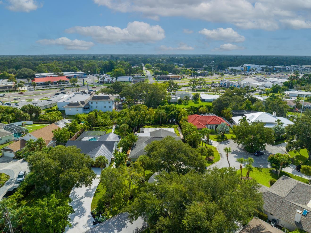 1895 BUCCANEER CIR, SARASOTA, FL, 34231