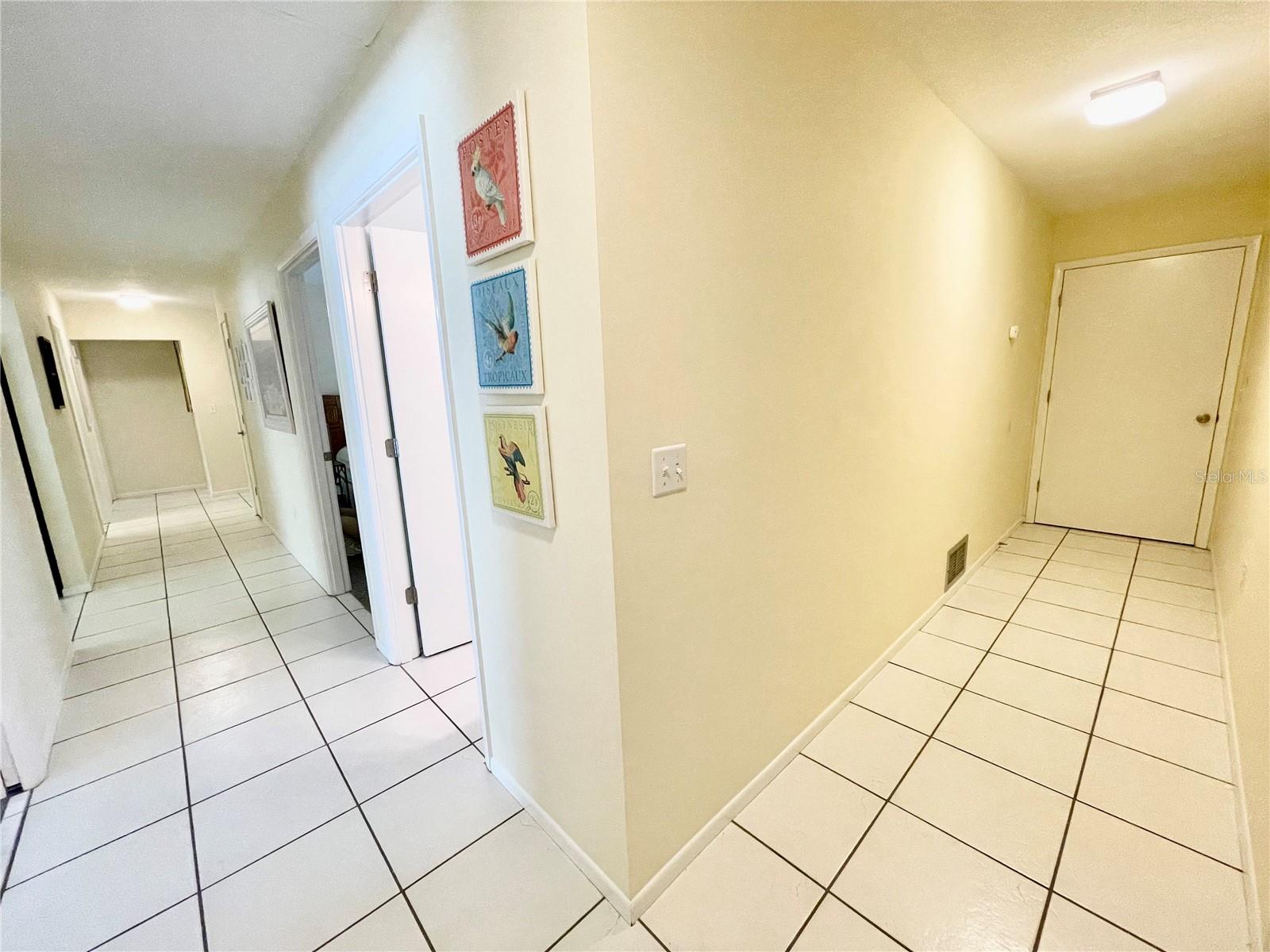 1895 BUCCANEER CIR, SARASOTA, FL, 34231