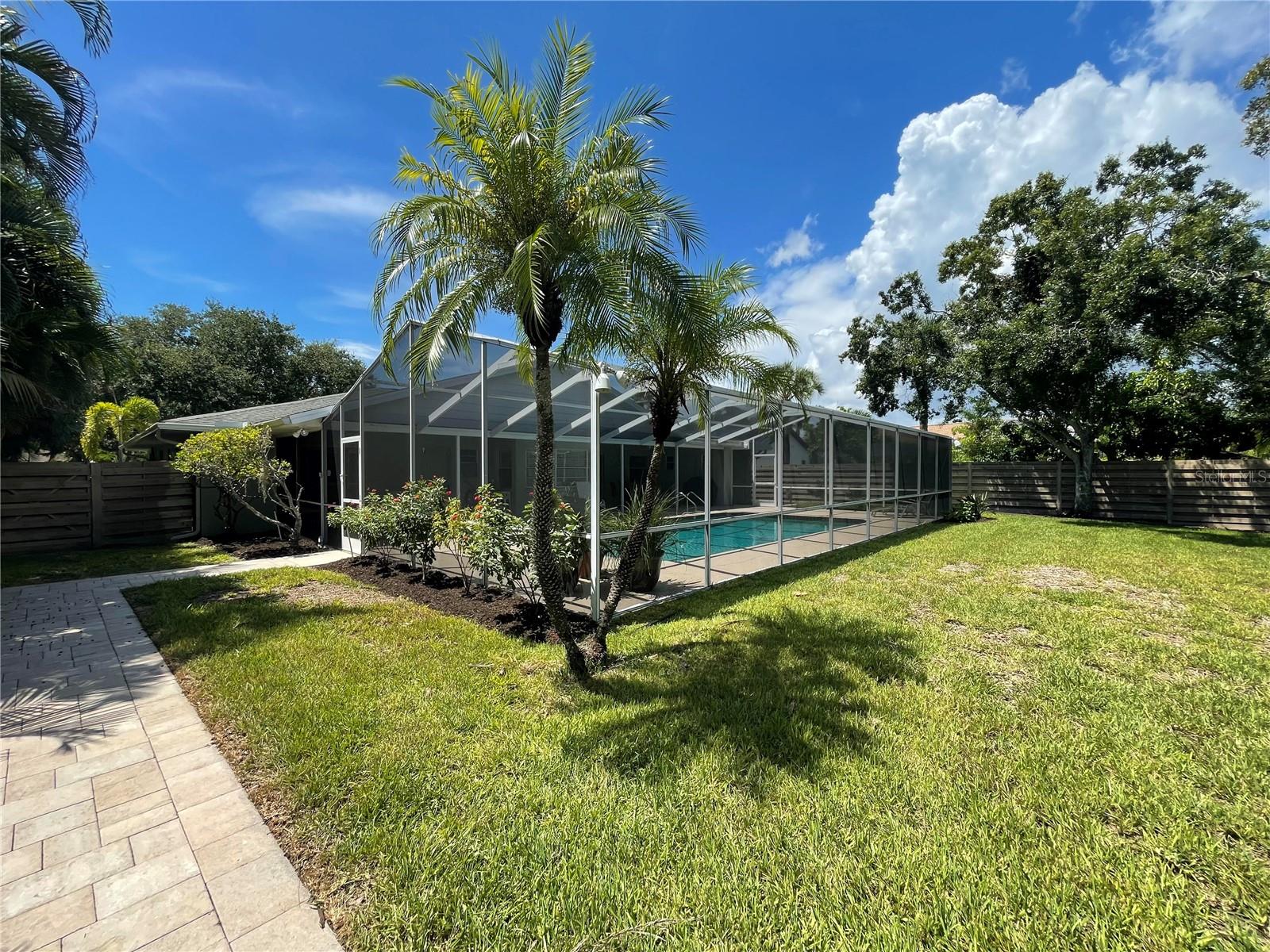 1895 BUCCANEER CIR, SARASOTA, FL, 34231