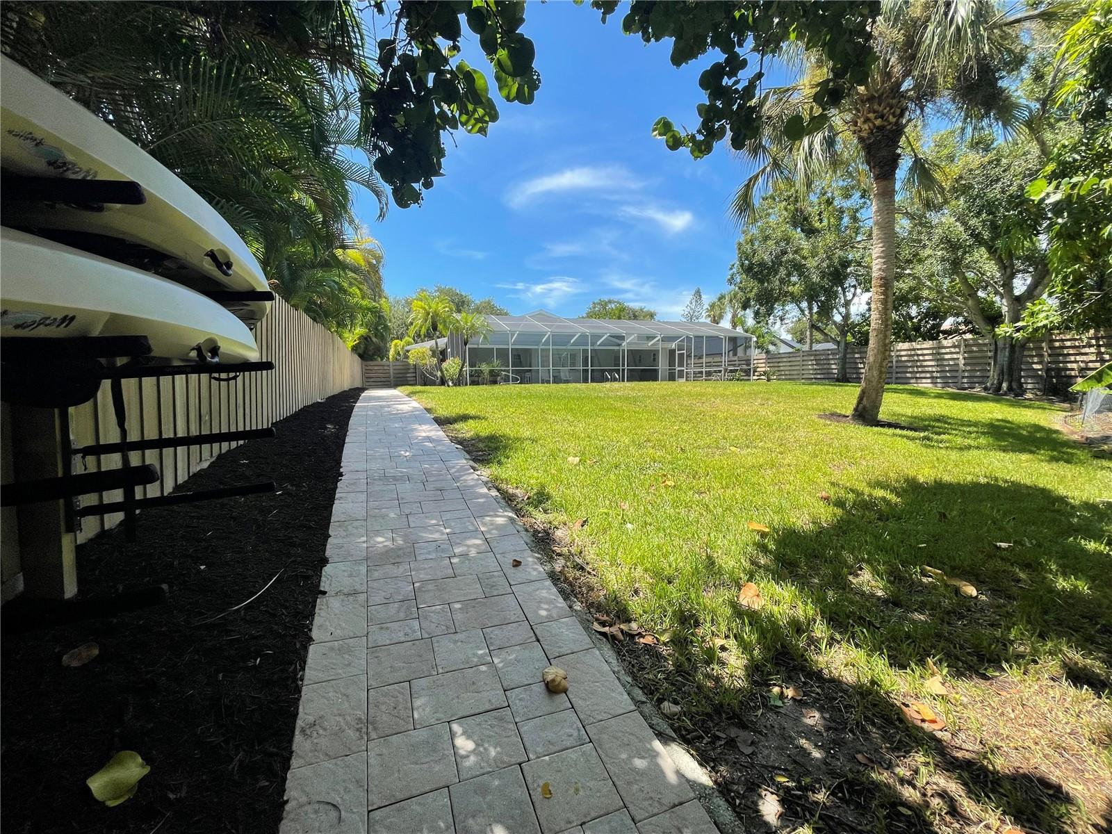 1895 BUCCANEER CIR, SARASOTA, FL, 34231