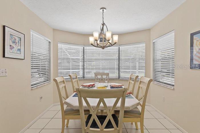 1895 BUCCANEER CIR, SARASOTA, FL, 34231