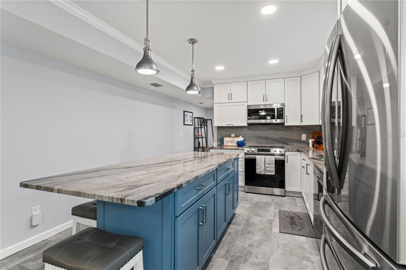 10301 GULF BLVD #201, TREASURE ISLAND, FL, 33706