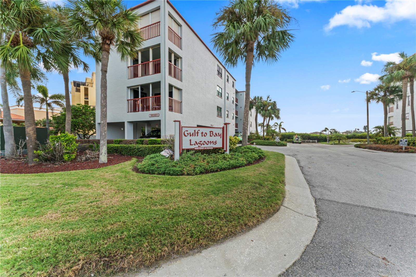 10301 GULF BLVD #201, TREASURE ISLAND, FL, 33706