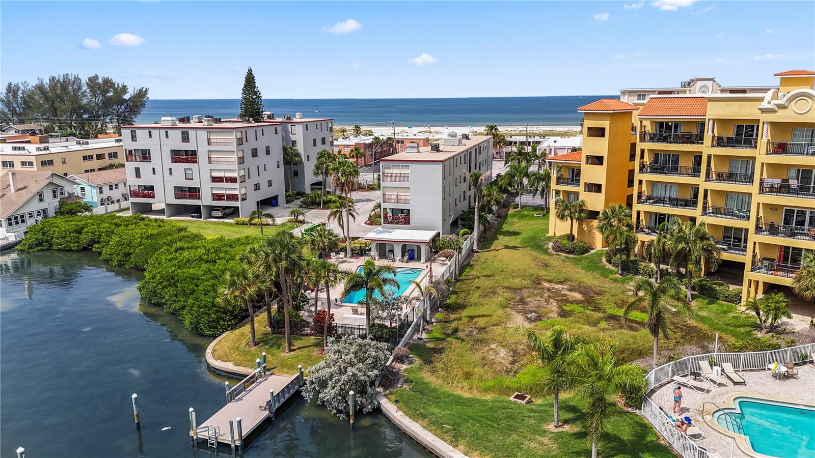 10301 GULF BLVD #201, TREASURE ISLAND, FL, 33706