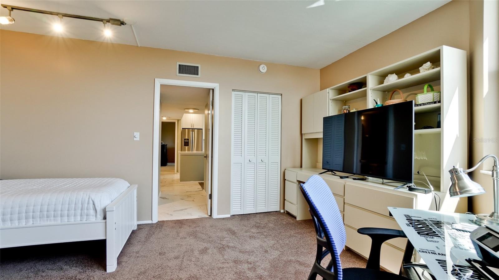 1000 LONGBOAT CLUB ROAD #1103, LONGBOAT KEY, FL, 34228