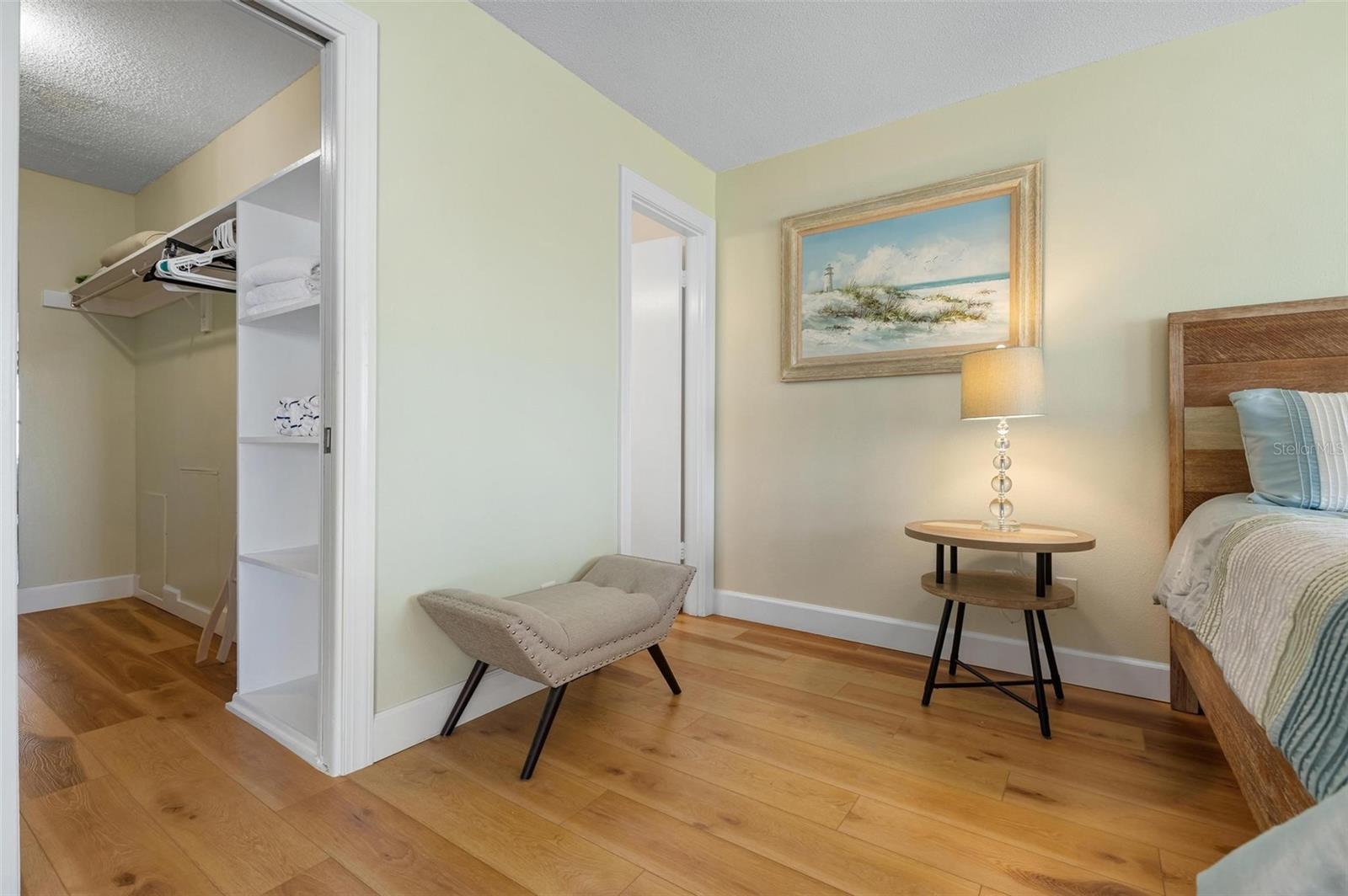 777 BEACH RD #1B, SARASOTA, FL, 34242