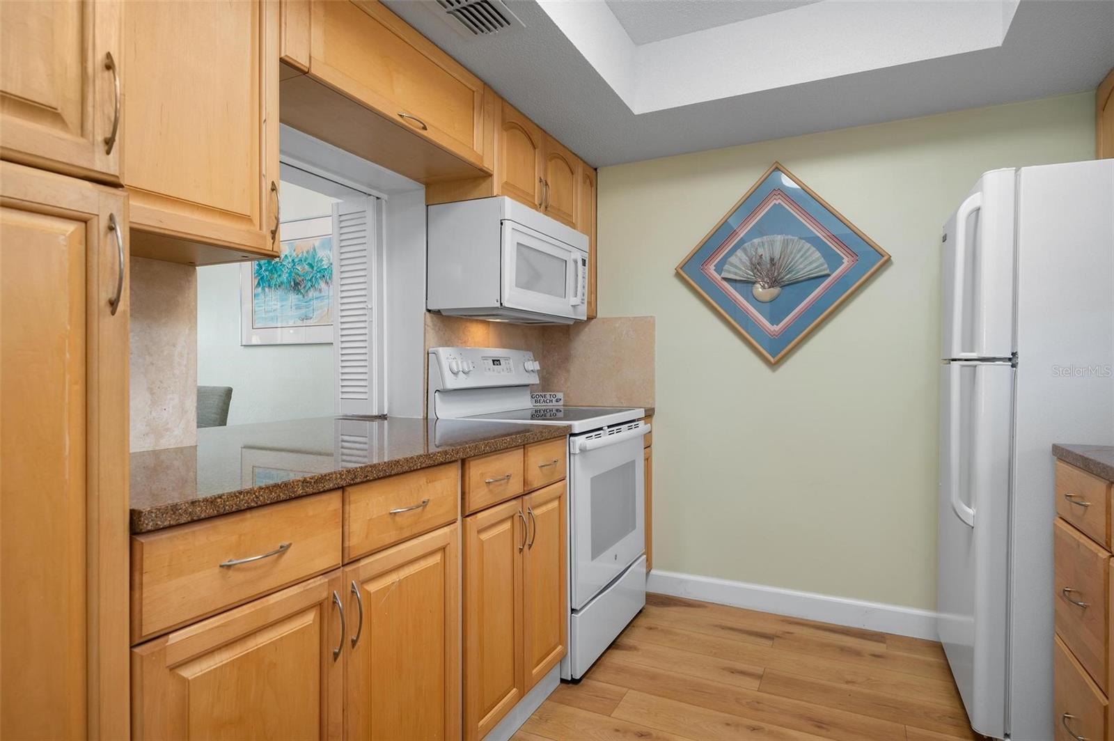 777 BEACH RD #1B, SARASOTA, FL, 34242