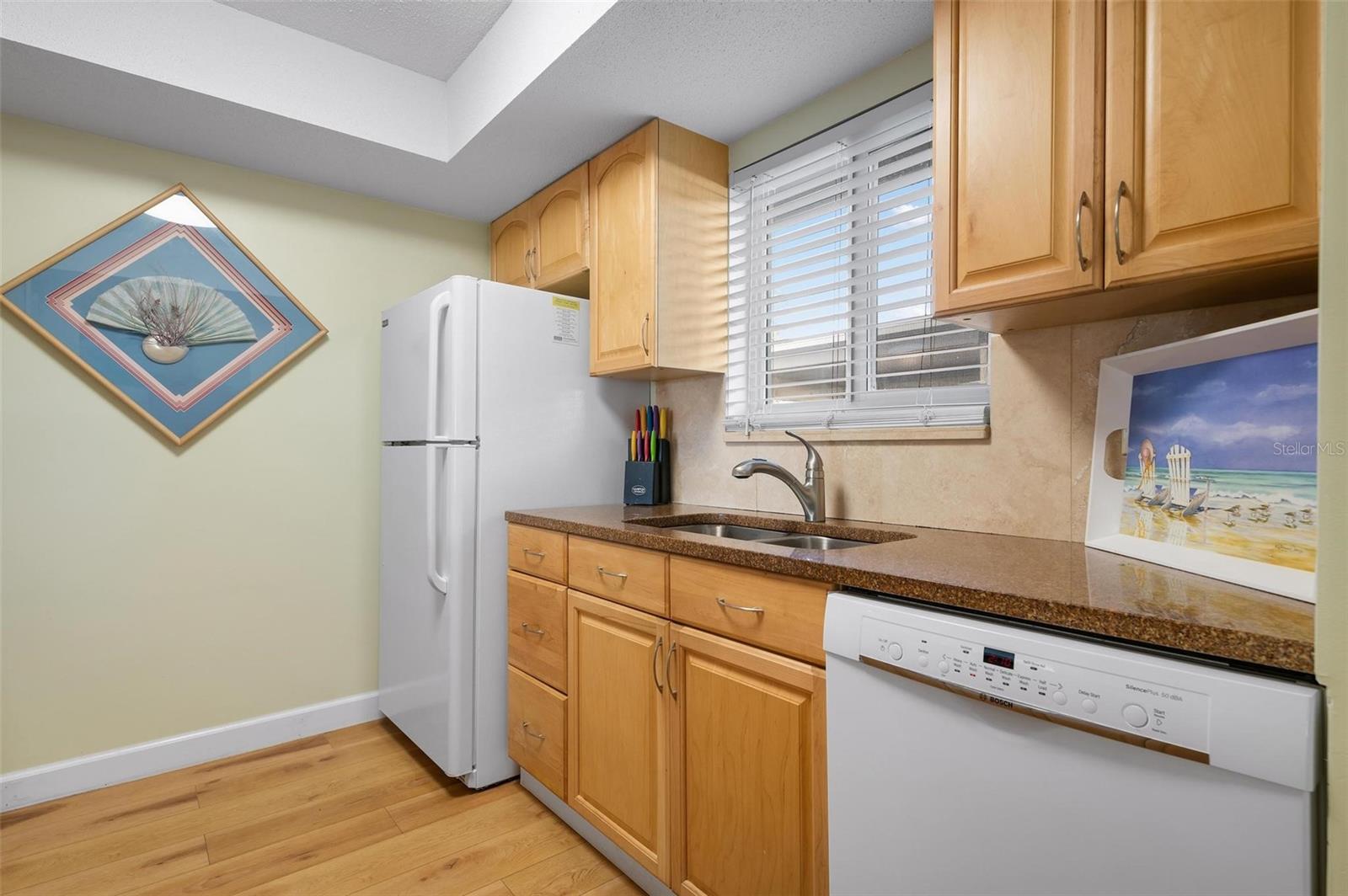 777 BEACH RD #1B, SARASOTA, FL, 34242