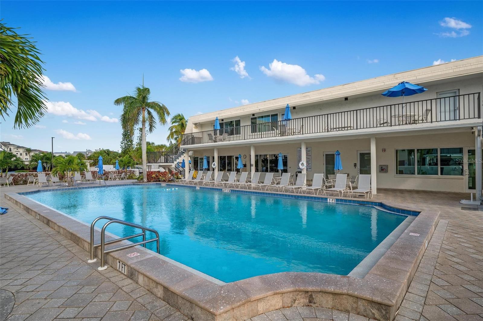 777 BEACH RD #1B, SARASOTA, FL, 34242