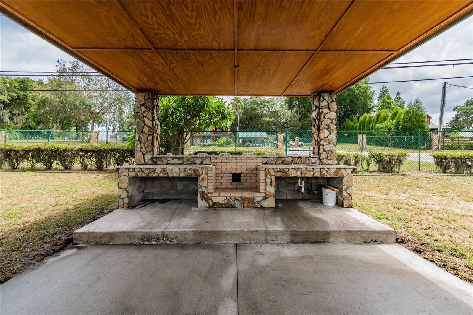 11401 THONOTOSASSA RD, THONOTOSASSA, FL, 33592