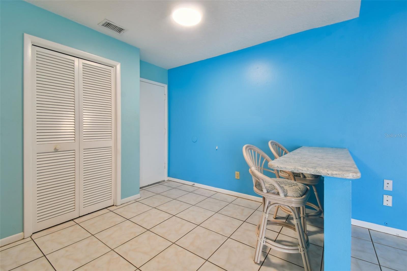 3925 DUNAIRE DR, VALRICO, FL, 33596