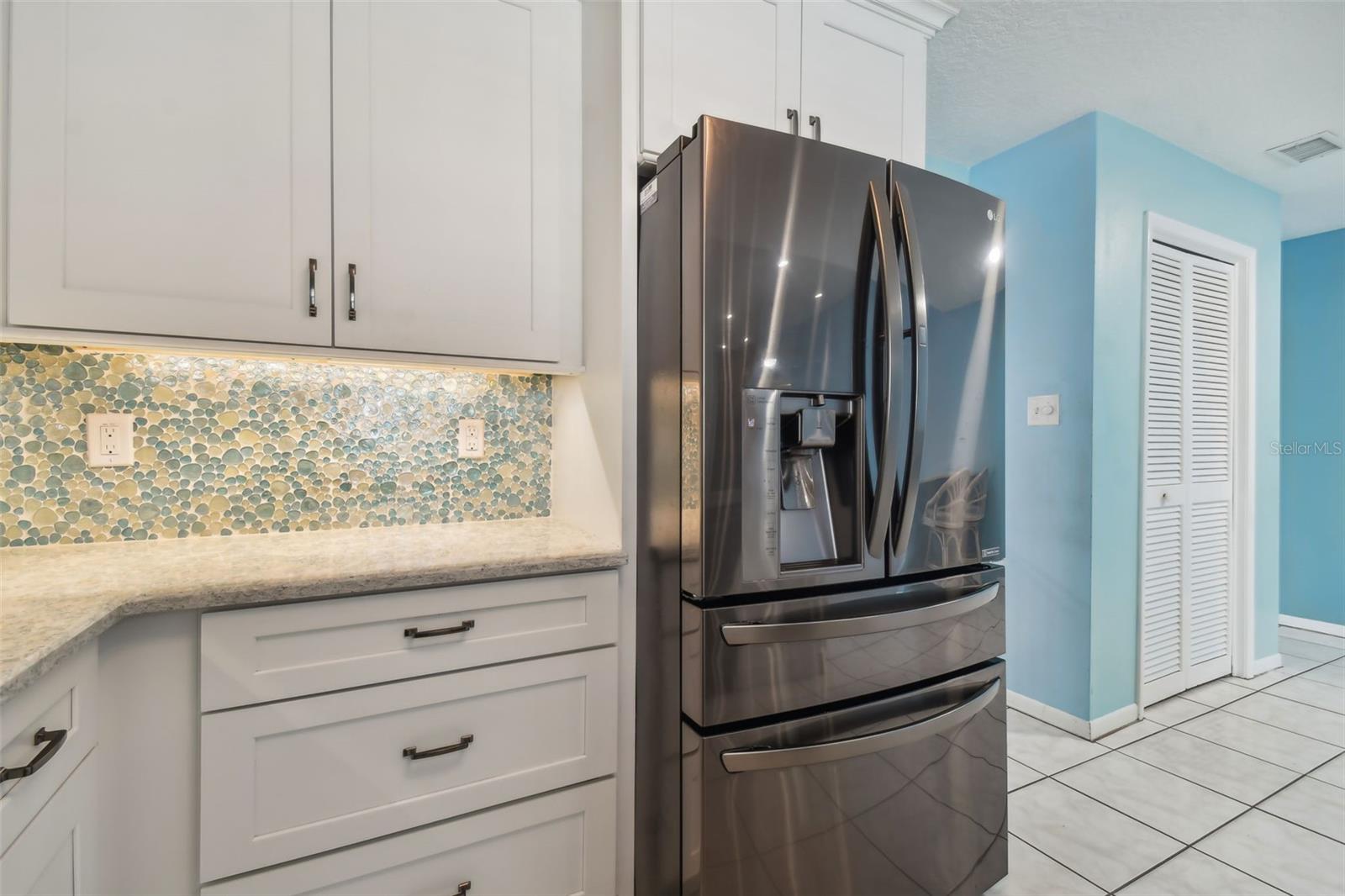 3925 DUNAIRE DR, VALRICO, FL, 33596