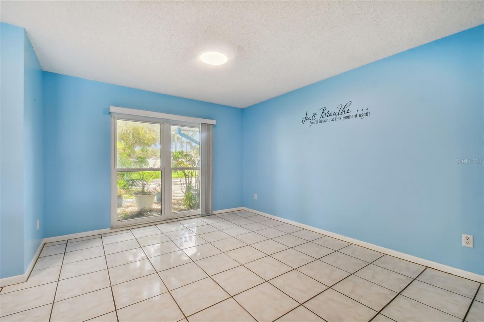 3925 DUNAIRE DR, VALRICO, FL, 33596