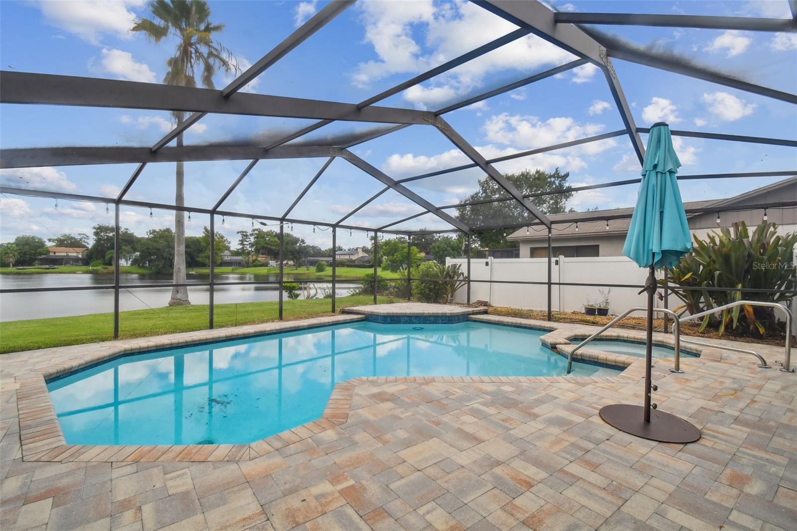 3925 DUNAIRE DR, VALRICO, FL, 33596