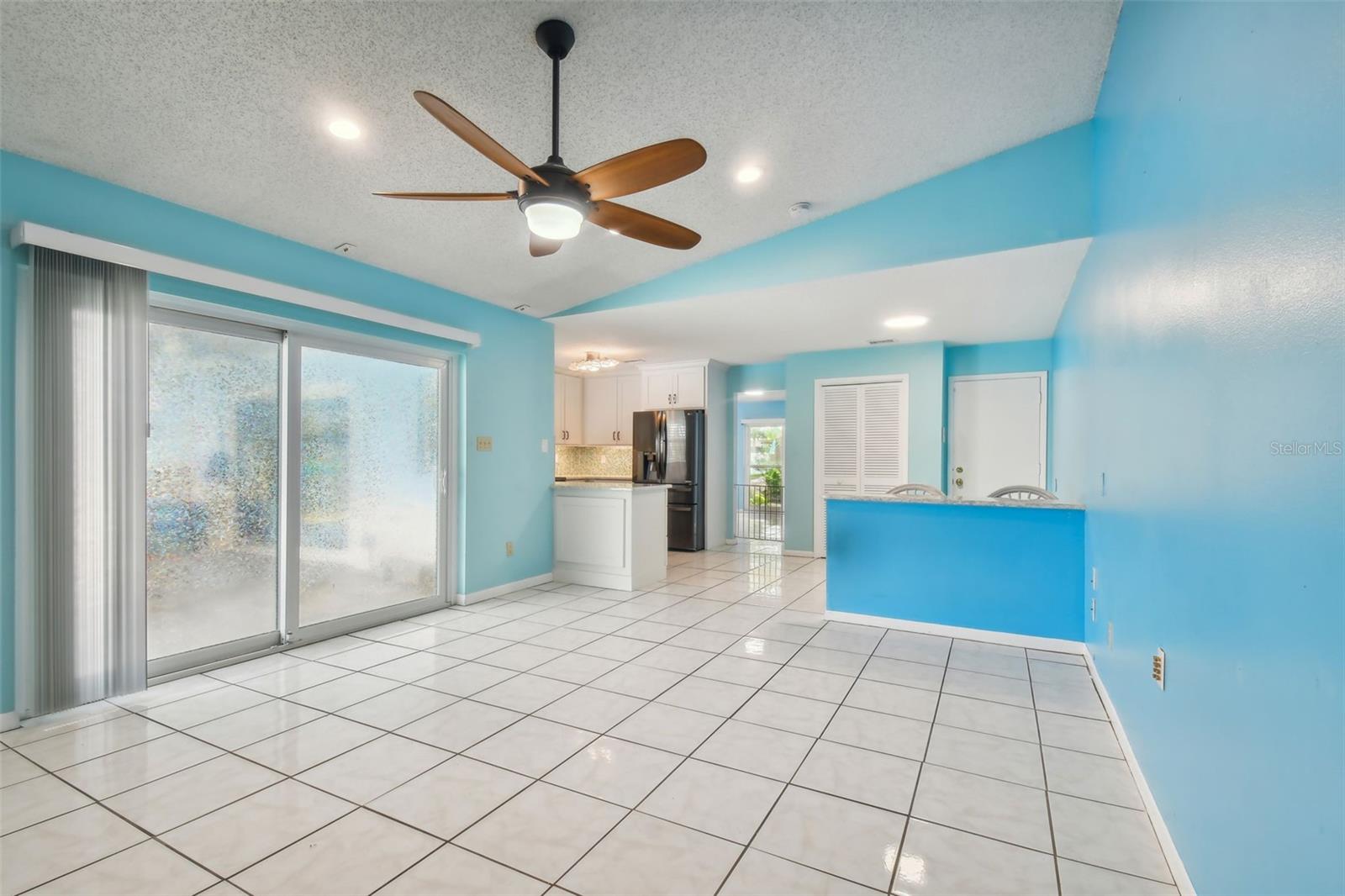 3925 DUNAIRE DR, VALRICO, FL, 33596