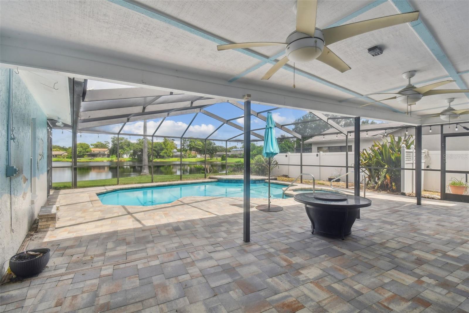 3925 DUNAIRE DR, VALRICO, FL, 33596